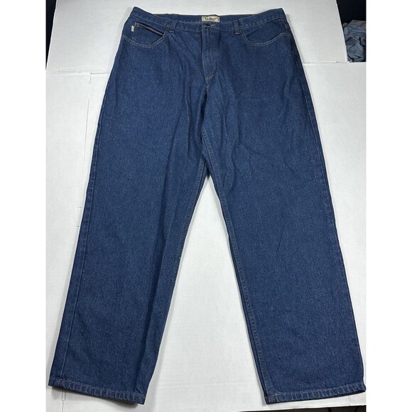 LL Bean Men’s Relaxed Fit Jeans Medium Wash 100% Cotton Classic Straight 40X32 - Picture 2 of 16